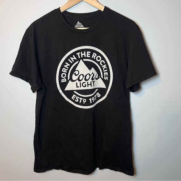 Coors Light Beer T-Shirt Men’s L Black Short Sleeve Tee - Born in the Rockies - Picture 1 of 4